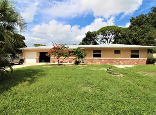 2937 Pinecrest Way, Sarasota, FL 34239