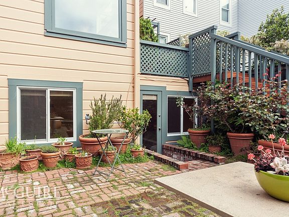 3rd image of 2819 Pine St #A