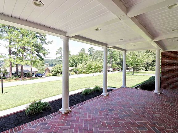 3rd image of 21 S Lakeshore Dr