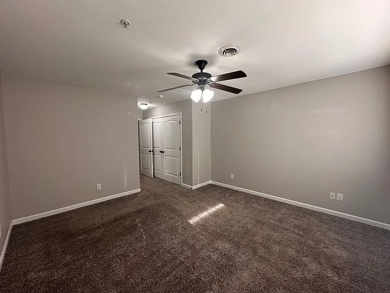 Maple Sunset Apartment Homes — Photo 73