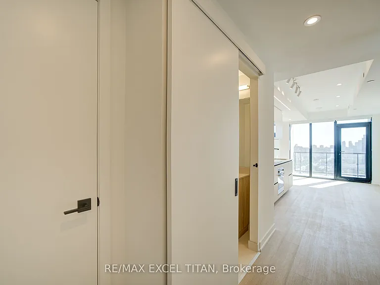 699 Sheppard Ave E #1115 — Photo 11