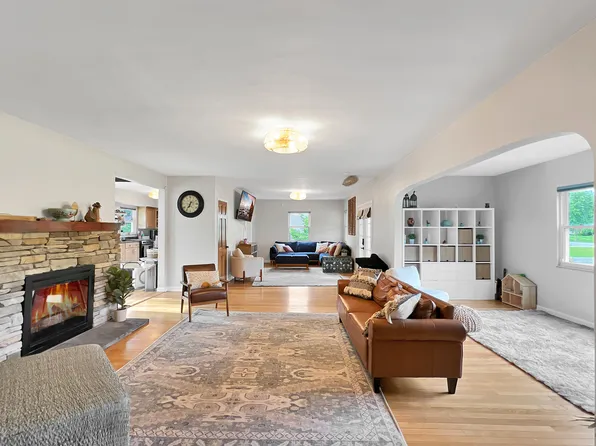 4802 Kessler Boulevard North Dr, Indianapolis, IN 46228
