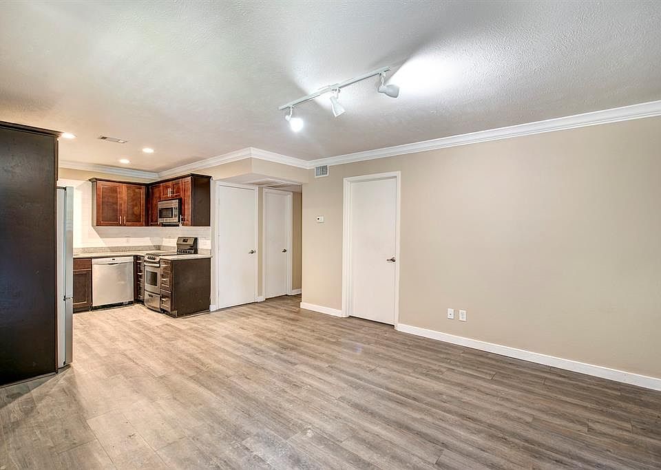 1st image of 2508 Southmore Blvd #2