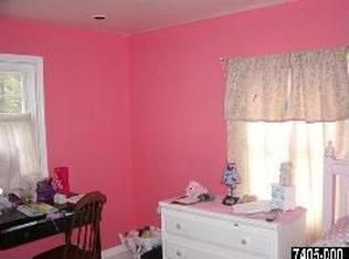 4 York St, Wellsville, PA 17365