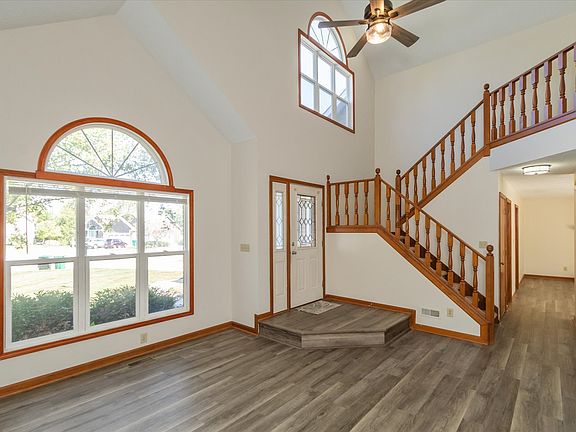 2nd image of 12544 Corday Ct