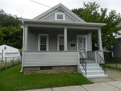 1st image of 1719 Plum St