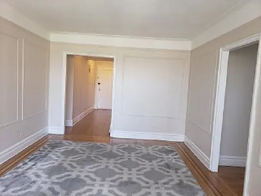 Rented by NY Metro Realty Group | media 19