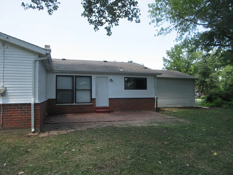 10 Cricket Ct — Photo 3