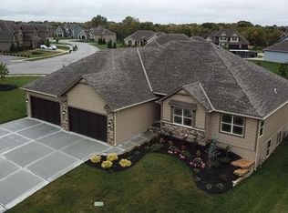 9300 SW Tsunami Ct, Blue Springs, MO 64064