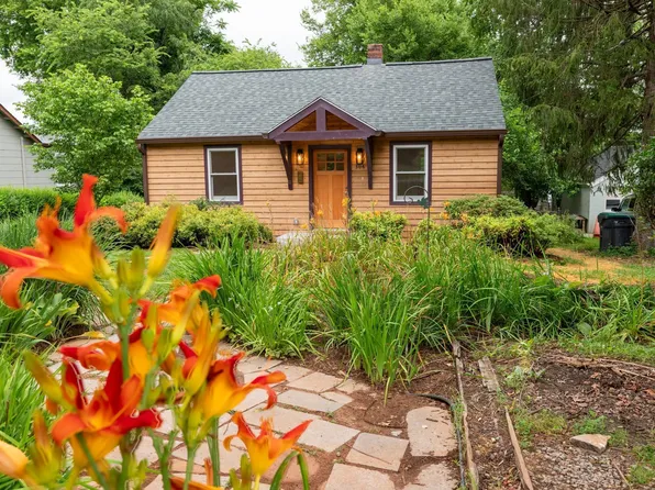 306 13th St NE, Charlottesville, VA 22902