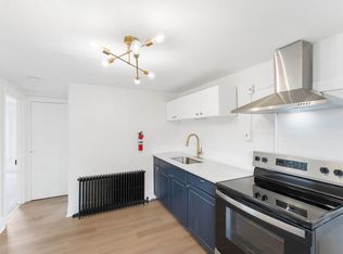 213 N 6th St, Millville, NJ 08332