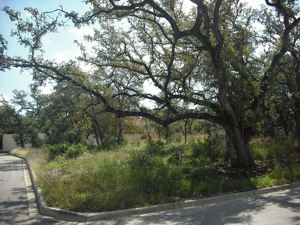 Corner Lot in Exclusive Subdivision