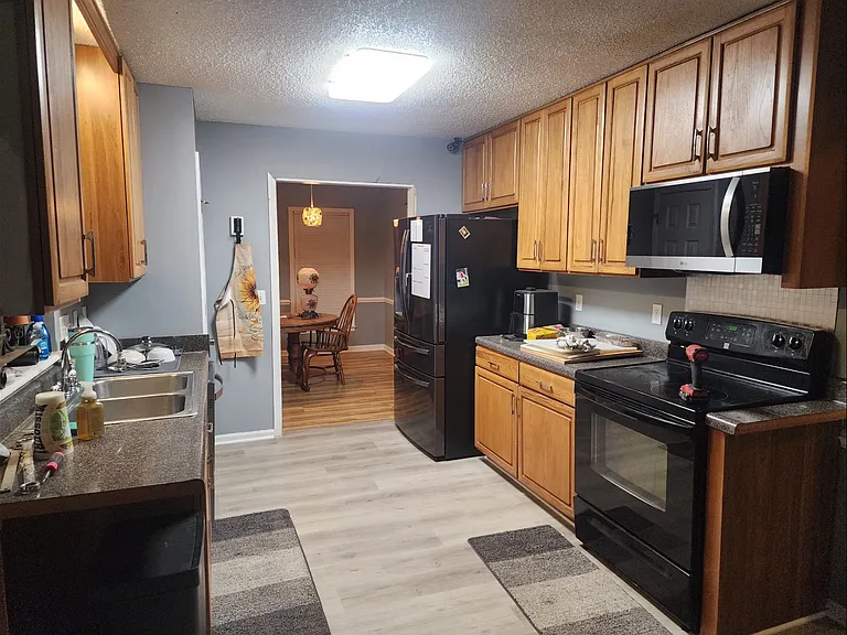 Baxter Ln — Photo 2
