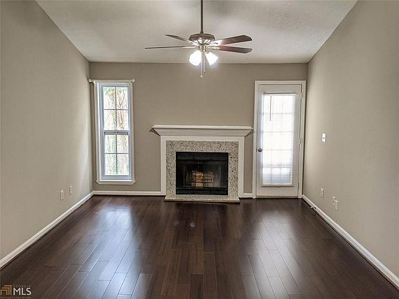 3rd image of 472 Teal Ct