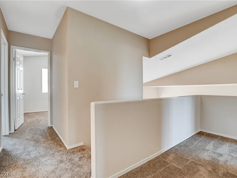 9317 Mountain Cliffs Ave — Photo 25