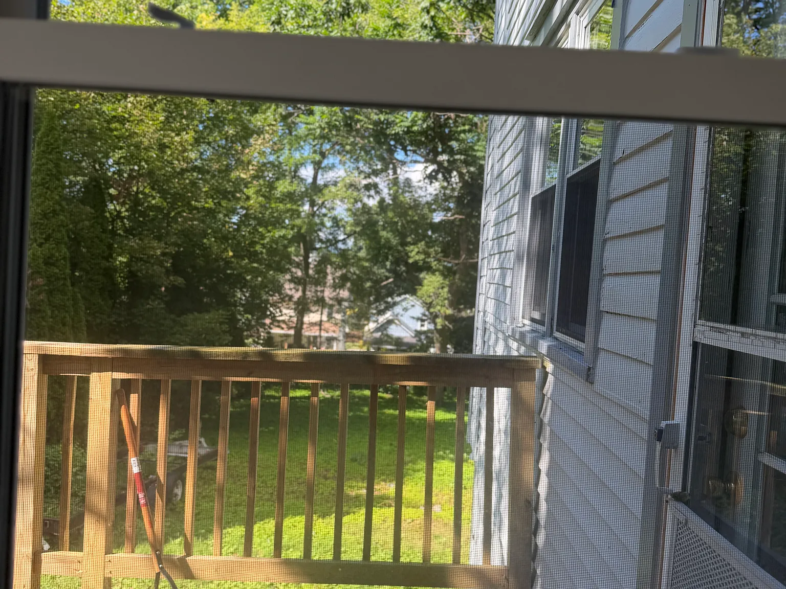 3 bed, 1050 sqft, $2,000 — Photo 4