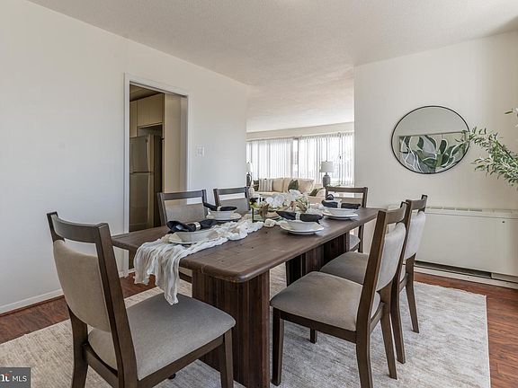 5th image of 4515 Willard Ave Unit 609