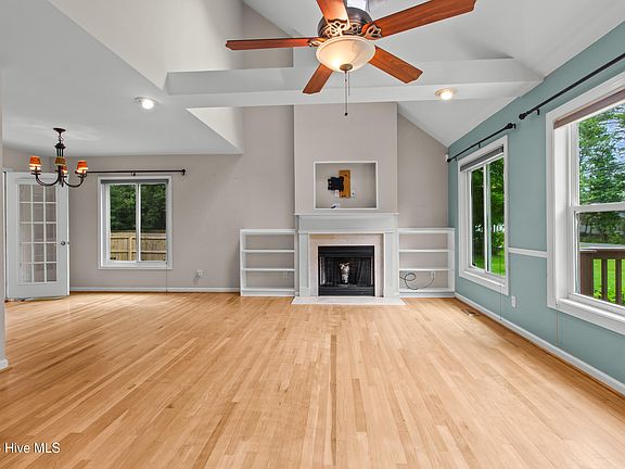2nd image of 105 Crump Farm Road