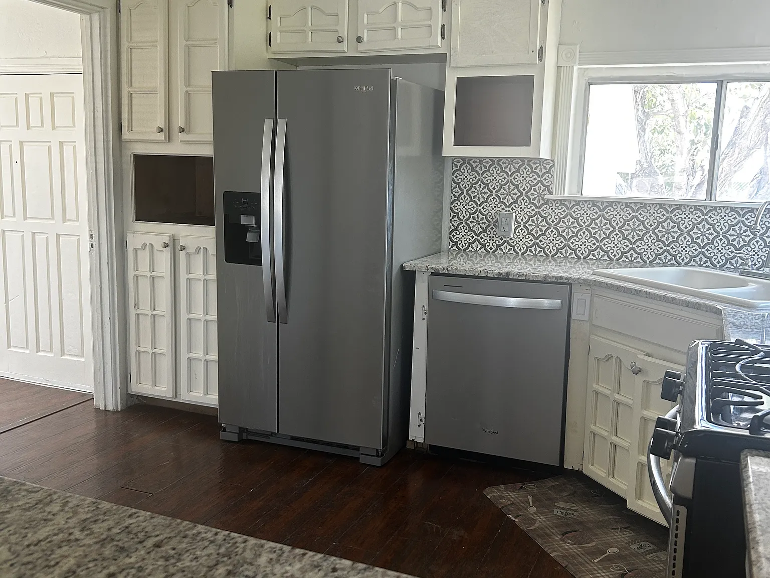 3 bed, 1246 sqft, $1,750 — Photo 2