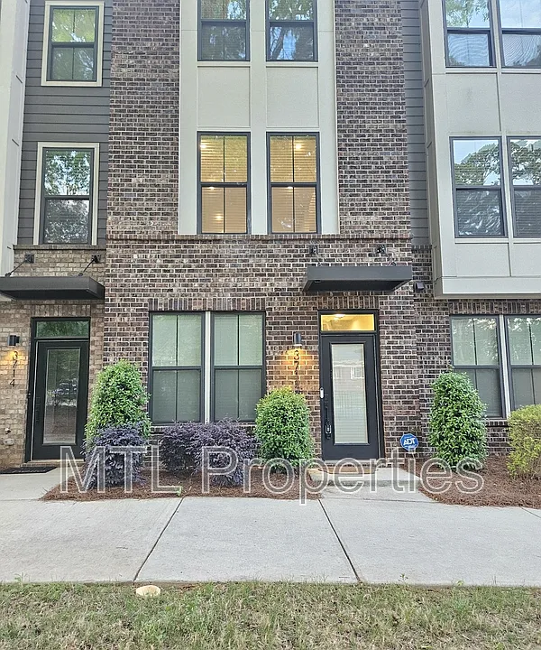 3712 Ellington St #1