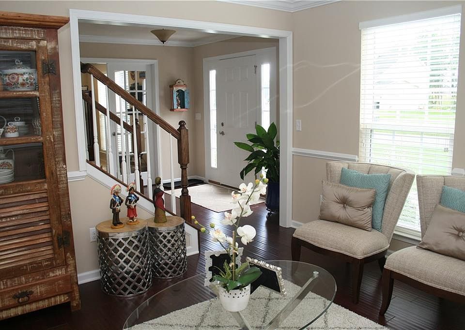 1st image of 28 Ashlyn Rise