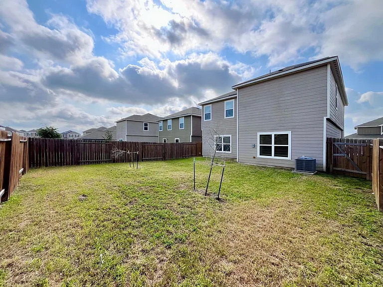 2927 Gastonian Ml — Photo 15