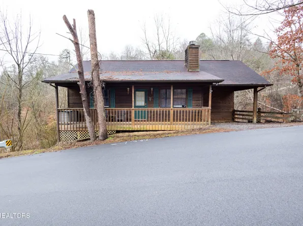 1709 Walker Trl, Pigeon Forge, TN 37876