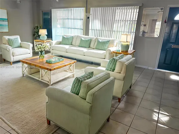 901 Ocean Dr, Boynton Beach, FL 33426