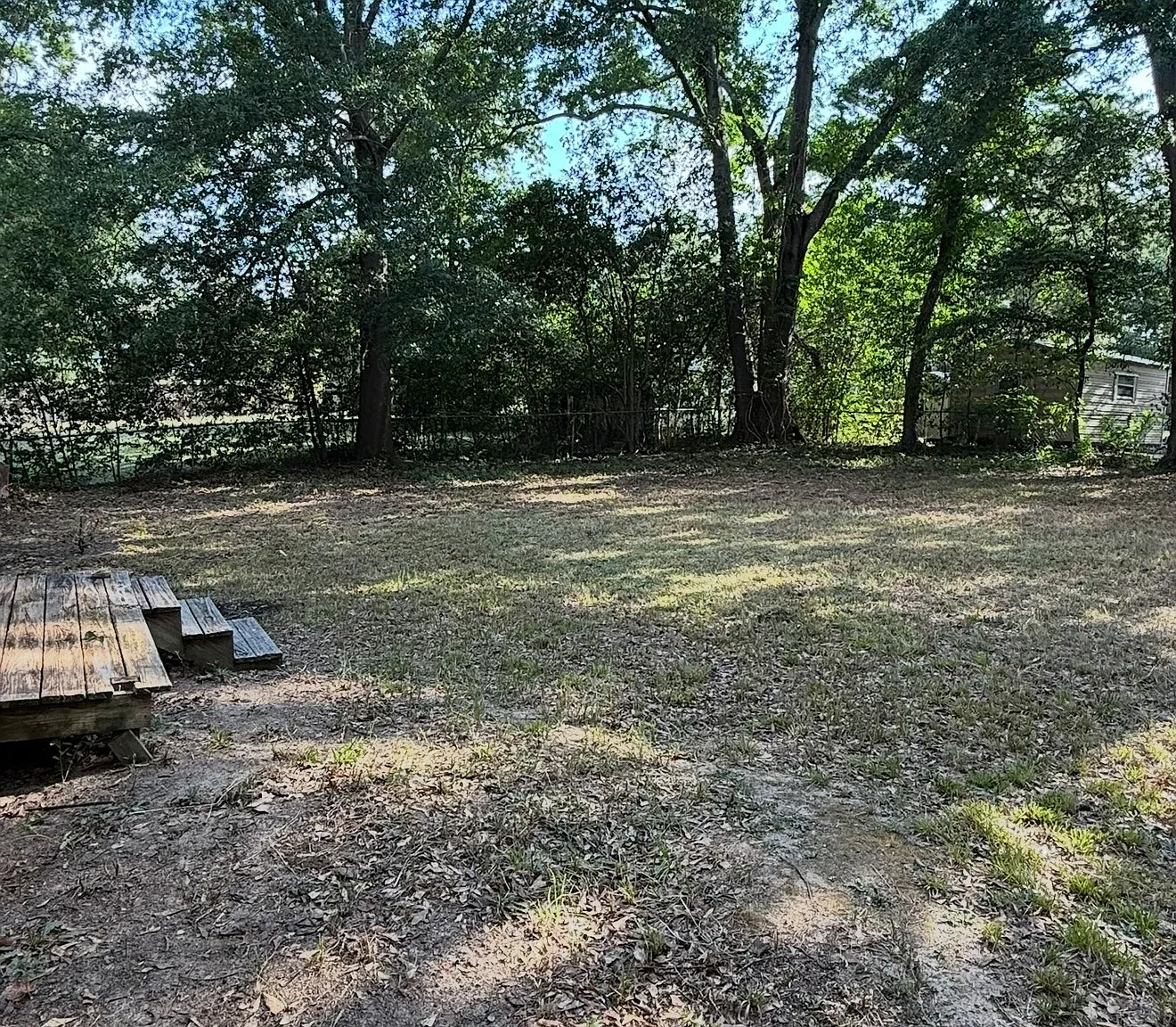 4 bed, 1204 sqft, $1,600 — Photo 2
