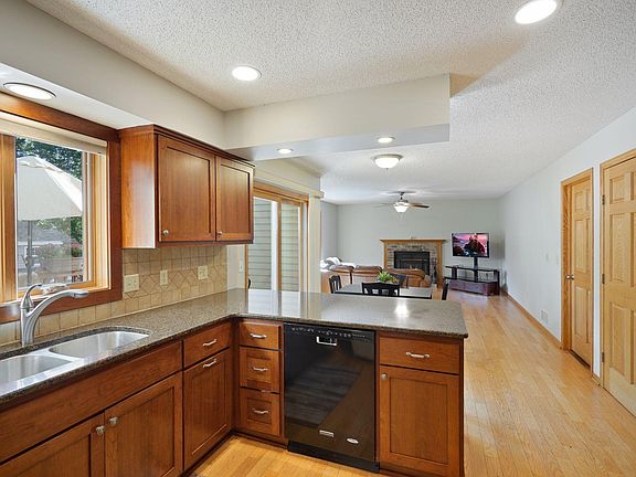 4th image of 13558 Dellwood Way