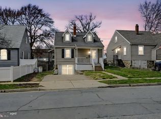 7402 Park Dr, Baltimore, MD