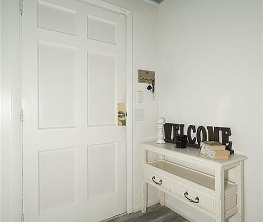 3rd image of 2611 E Shakespeare Dr