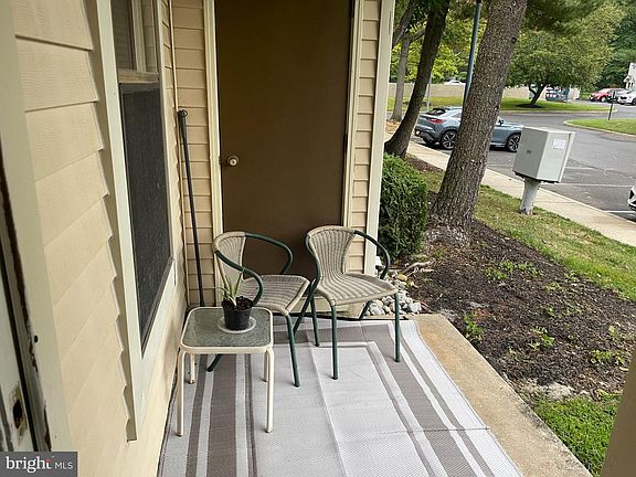3rd image of 291A Everly Ct #A