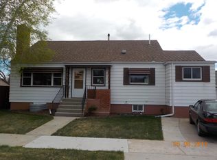143 N Carrington Ave, Buffalo, WY 82834