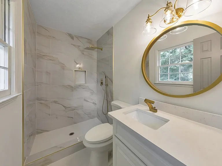 1920 Mozelle Dr — Photo 10