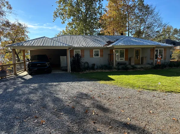 379 Holiday Dr, Titus, AL 36080
