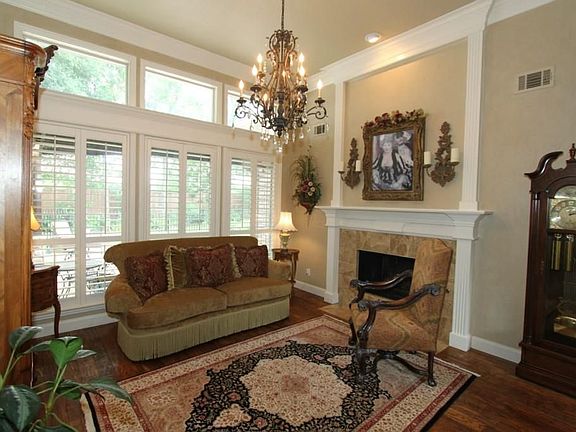 3rd image of 3409 Pecan Park Dr