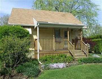 1st image of 4552 W 157th St