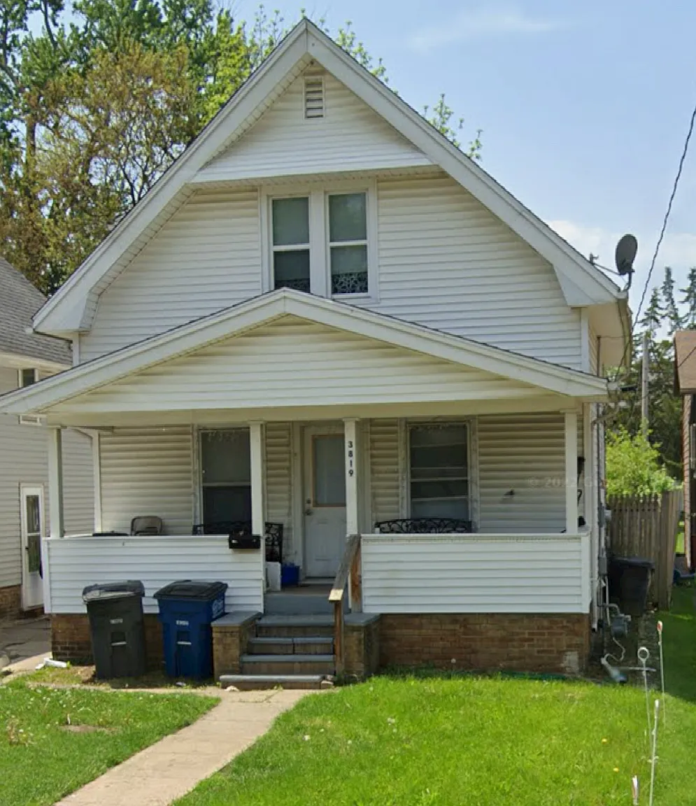 3819 Hazelhurst Ave photo 1