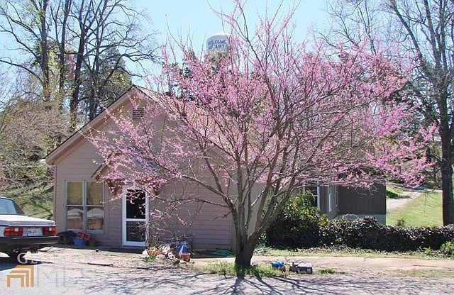 1st image of 436 Railroad Ave