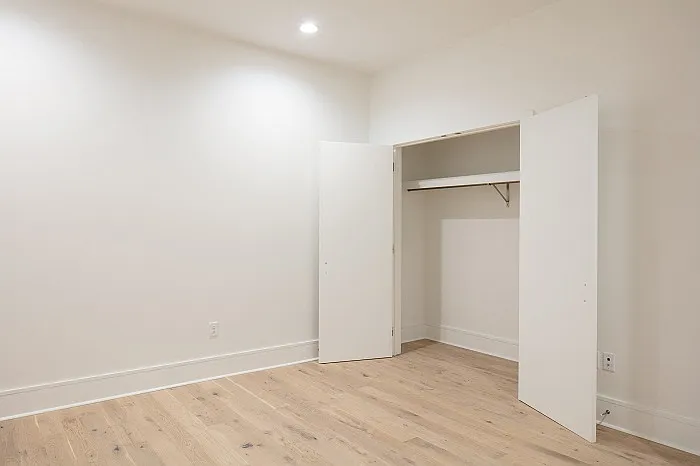 The Julian Apartments — Photo 21