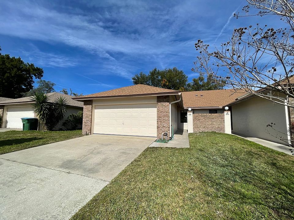 1st image of 990 Wildflower Way