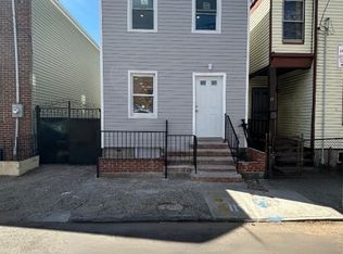 119 Tichenor St, Newark, NJ 07105