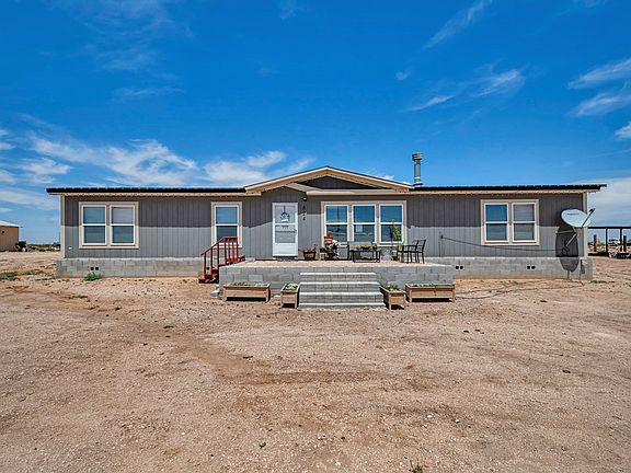 4th image of 824 Lois Ln