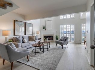 6838 Camino Berdecio, San Diego, CA 92111