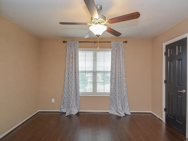 6490 Calgary Woods Ln — Photo 27