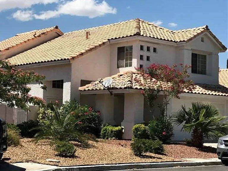2421 Twin Flower Cir — Photo 1