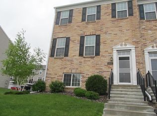 10012 Gentian Dr, Eden Prairie, MN 55347