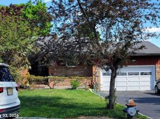 22 Mountain Way, West Orange, NJ 07052