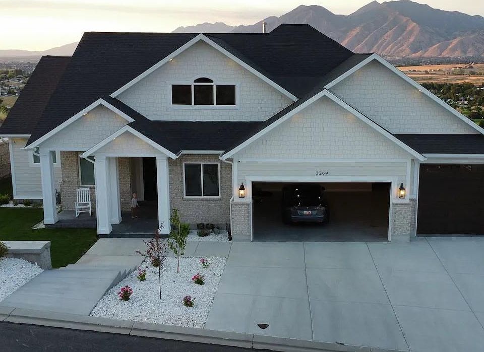1st image of 3269 E Hawk Dr
